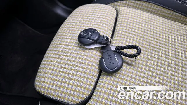 Mini Cooper S Convertible id 2810886 из Кореи 10