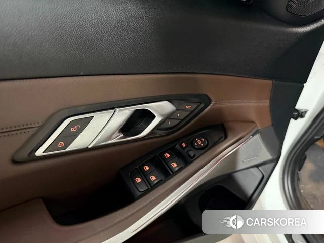 BMW 3 Series (G20) id 3834396 из Кореи 10