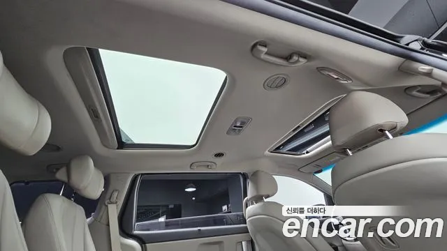 Kia The New Carnival id 2813207 из Кореи 10