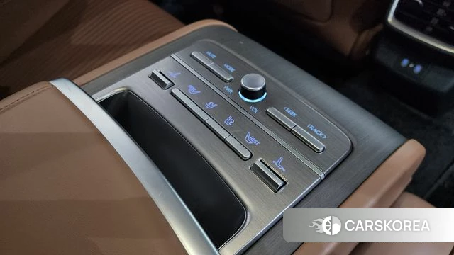 Hyundai Grandeur (GN7) id 3786642 из Кореи 10