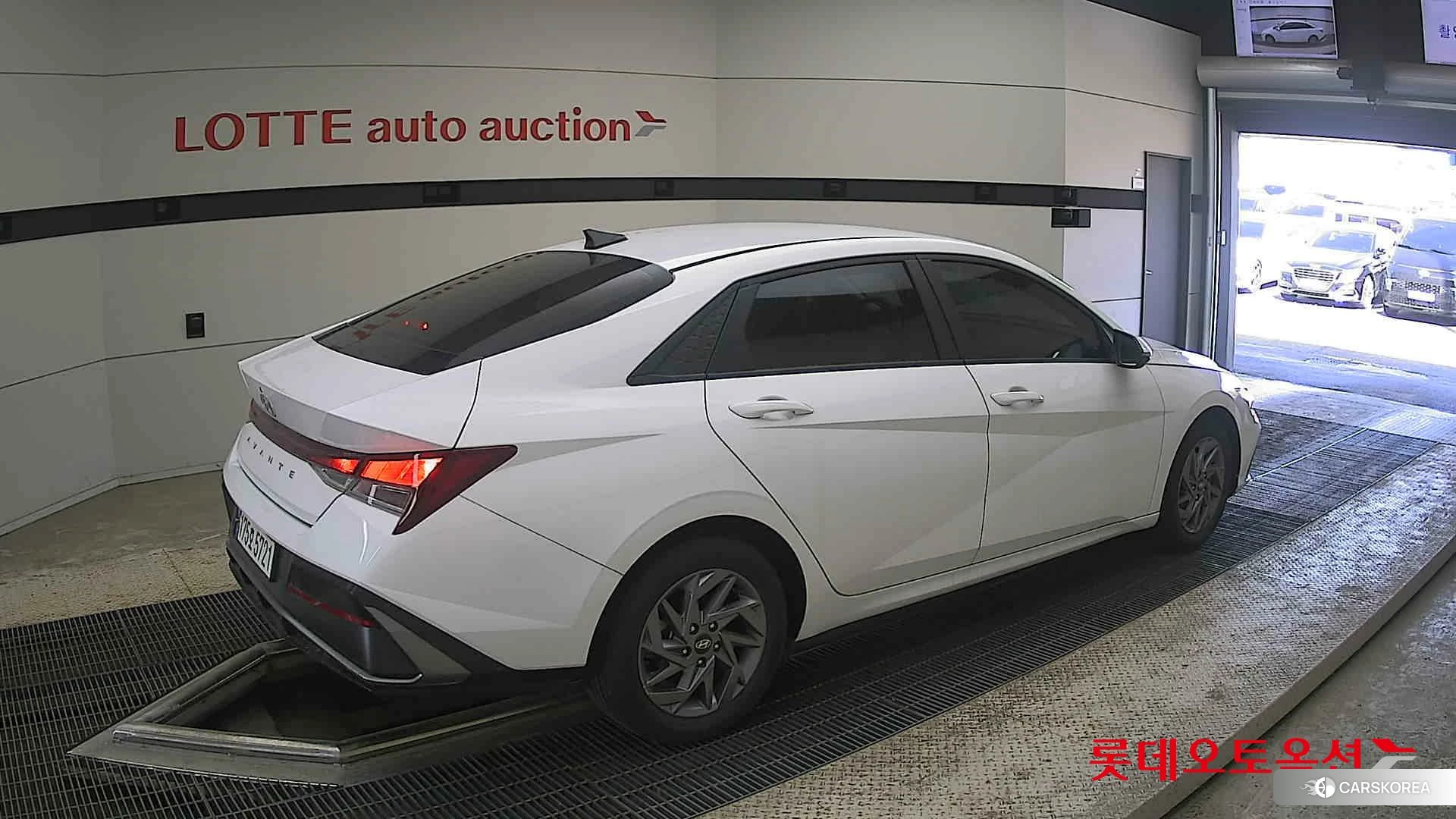 Hyundai Avante id 4296739 из Кореи 10