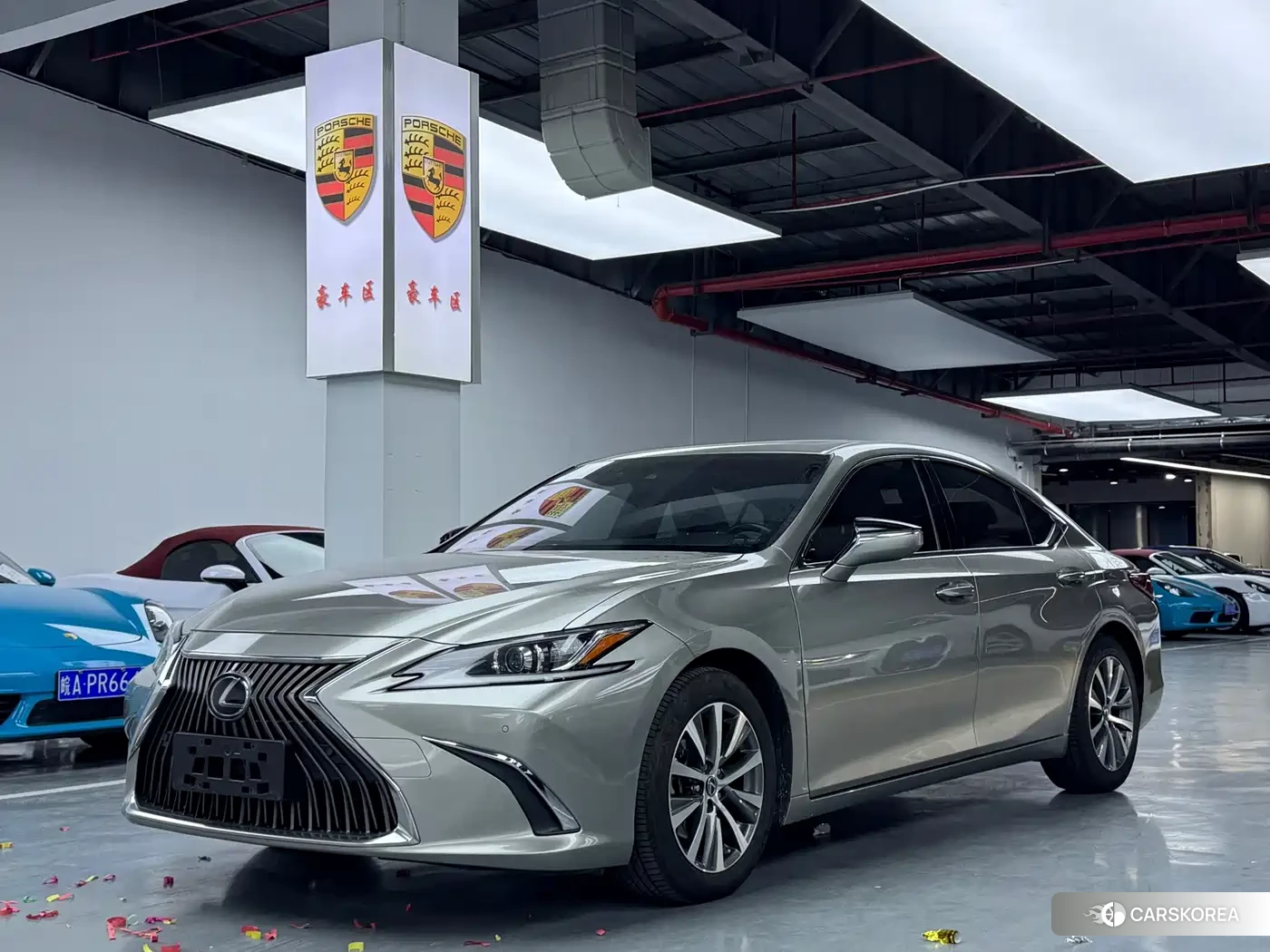 Lexus ES id 4565394 из Китая 10