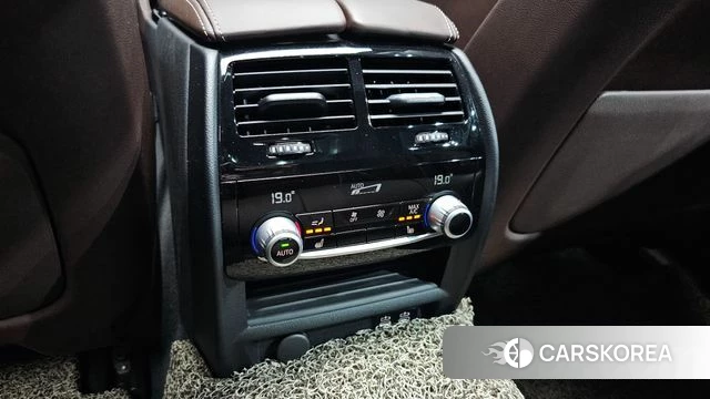 BMW 5 Series (G30) id 4179859 из Кореи 10