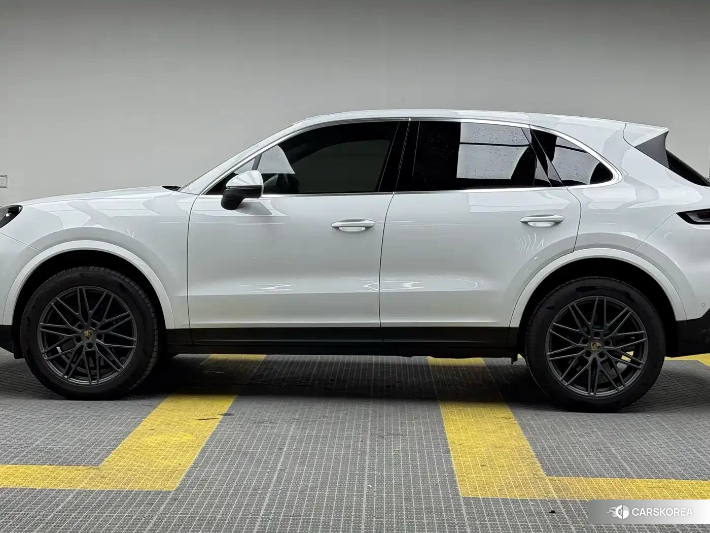 Porsche Cayenne id 4576892 из Китая 10