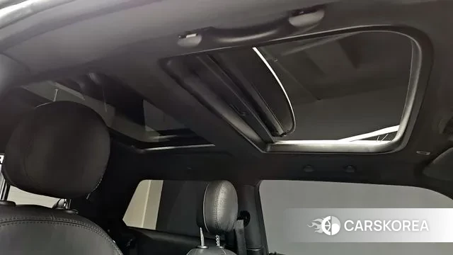 Mini Cooper S id 2998886 из Кореи 10