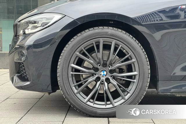 BMW 3 series id 4328457 из Китая 10