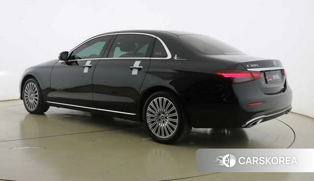 Mercedes-Benz E-class id 4259807 из Китая 10