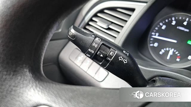 Hyundai Avante AD id 3829285 из Кореи 10