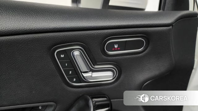 Mercedes-Benz A-Class W177 id 4196700 из Кореи 10