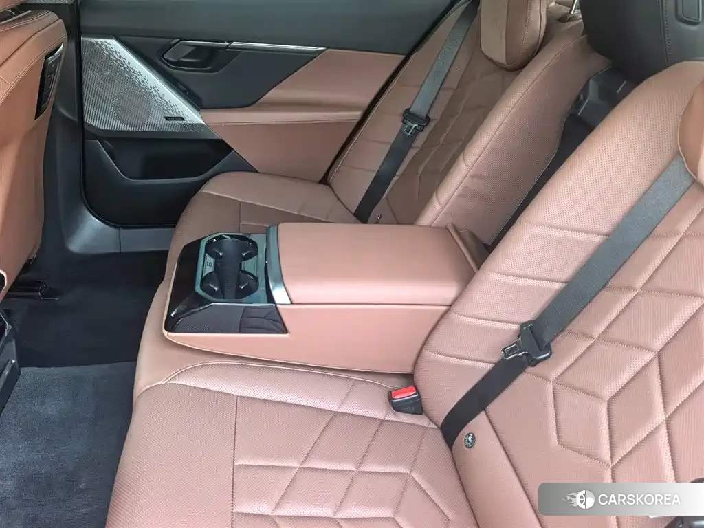 BMW 5 series id 4681076 из Китая 10