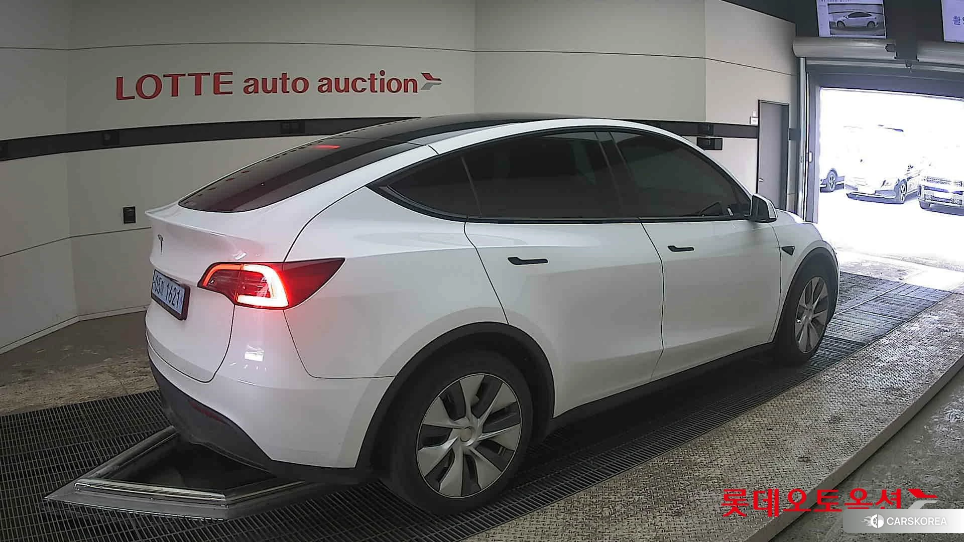 Tesla Model Y RWD id 3888283 из Кореи 10