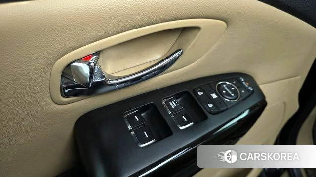 Kia The New Carnival id 4310771 из Кореи 10