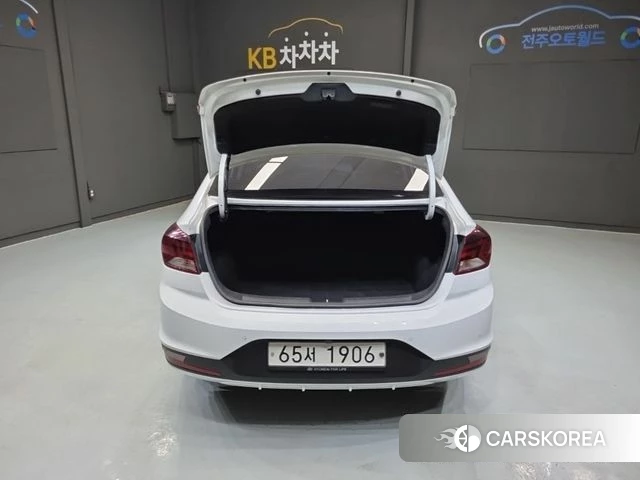 Hyundai The New Avante AD id 3936698 из Кореи 10