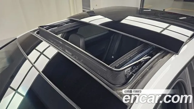 Hyundai Grandeur (GN7) id 2739107 из Кореи 10