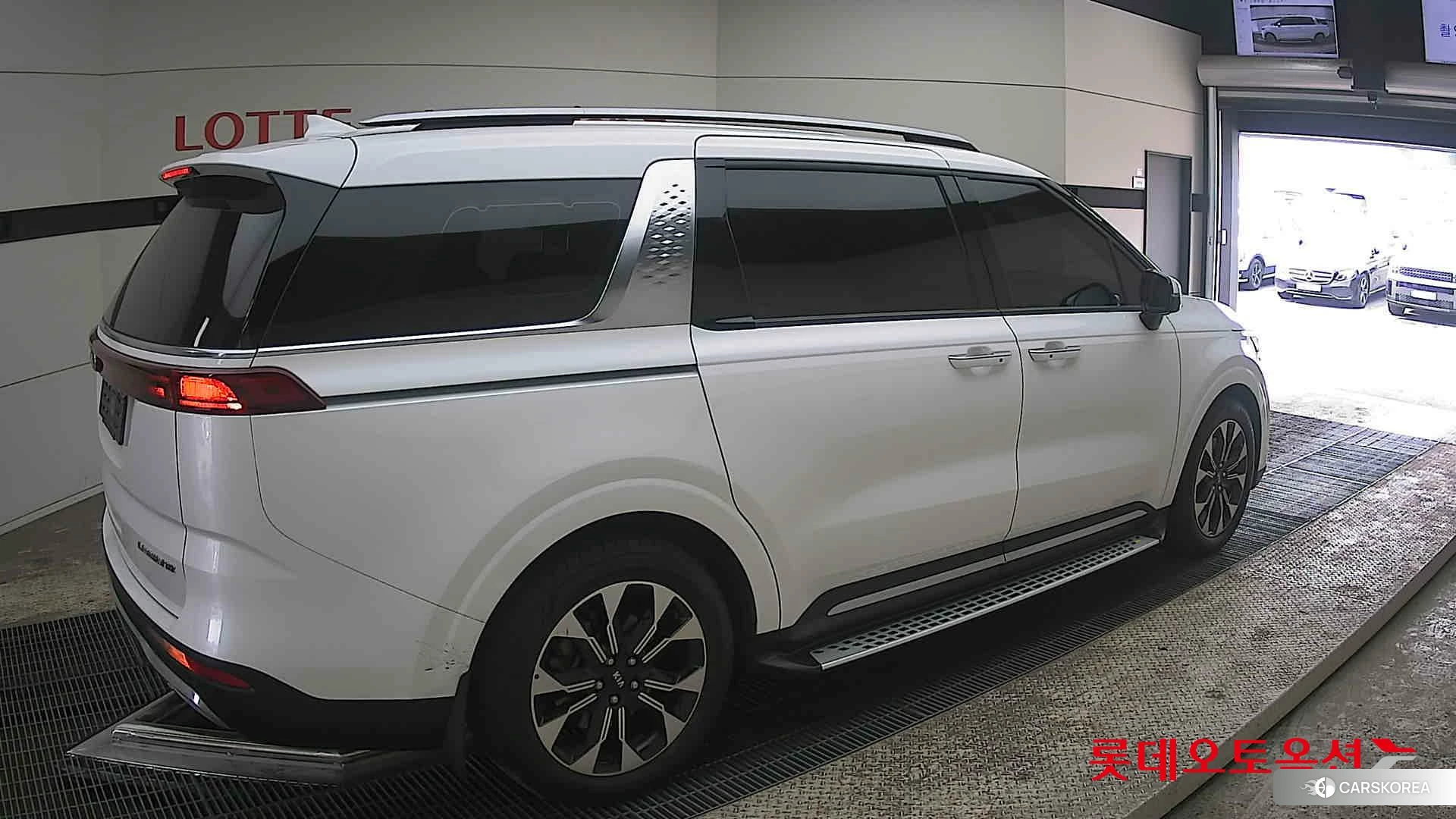 Kia Carnival Limousine id 3888376 из Кореи 10