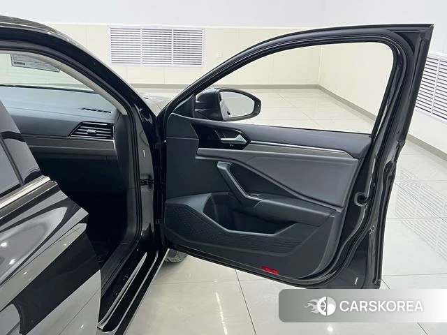 Volkswagen Sagitar id 4253772 из Китая 10