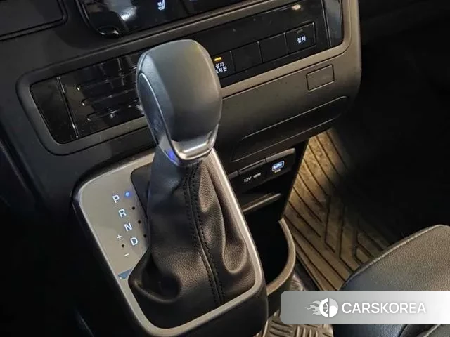 Hyundai Staria id 3619719 из Кореи 10