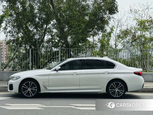 BMW 5 series id 4278408 из Китая 10