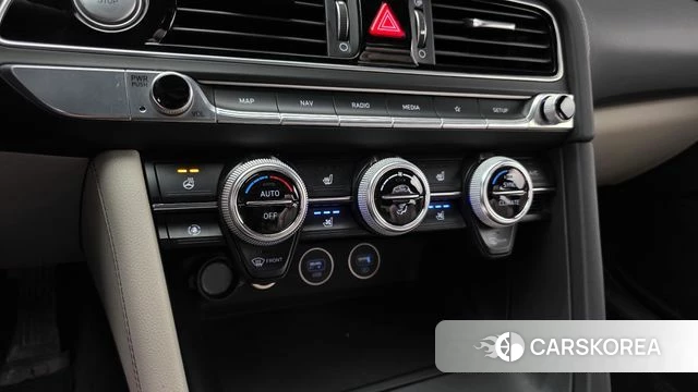 Genesis The New G70 id 4906059 из Кореи 10