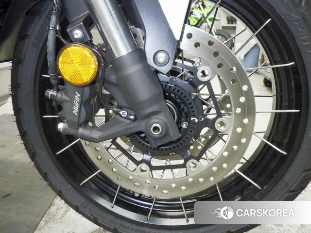 Honda X-ADV 750 id 4184216 из Японии 10