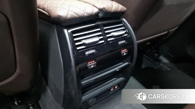 BMW 5 Series (G30) id 3195949 из Кореи 10