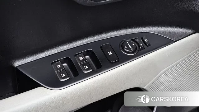 Kia Stonic id 3489758 из Кореи 10