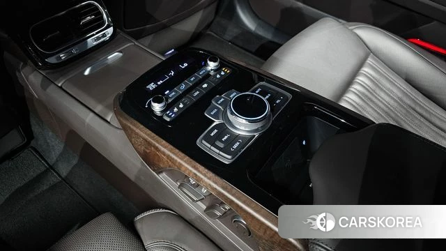 Genesis G90 id 4794666 из Кореи 10