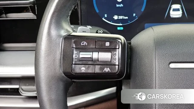 Hyundai Grandeur (GN7) id 3300482 из Кореи 10