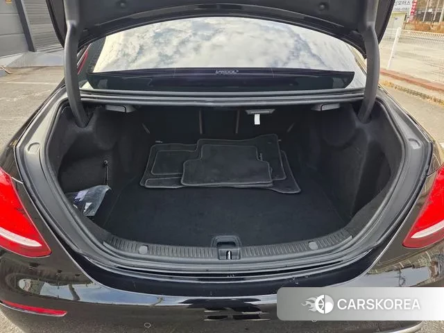 Mercedes-Benz E-Class W213 id 3737404 из Кореи 10