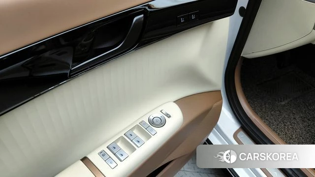 Hyundai Grandeur Hybrid (GN7) id 4414486 из Кореи 10