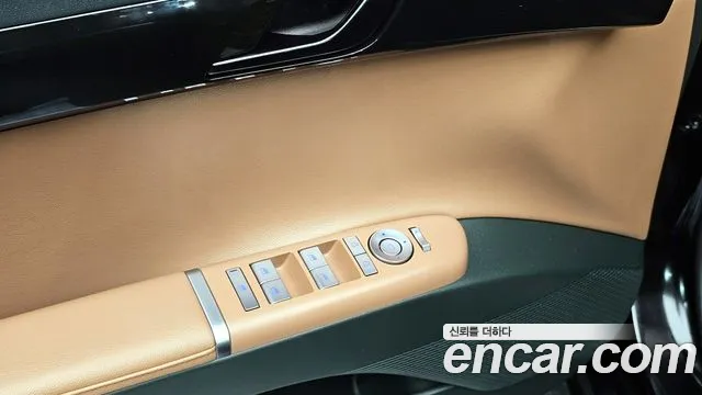 Hyundai Grandeur (GN7) id 2694395 из Кореи 10