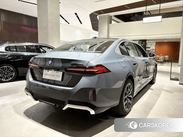 BMW i5 id 4265494 из Китая 10
