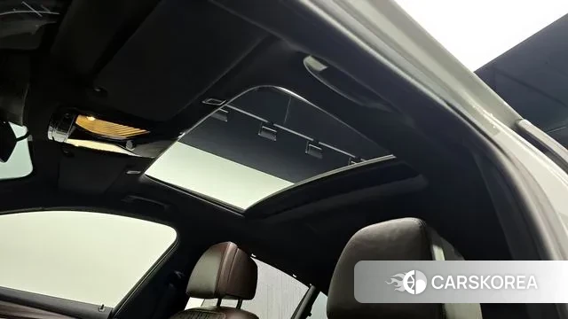 BMW 5 Series (G30) id 3703897 из Кореи 10