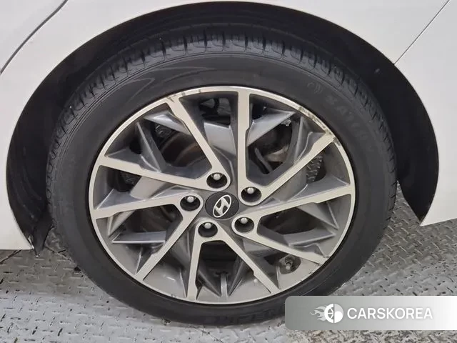 Hyundai The New Avante AD id 3254171 из Кореи 10