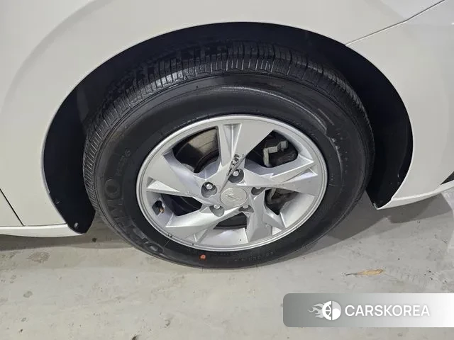 Hyundai Avante (CN7) id 3028268 из Кореи 10