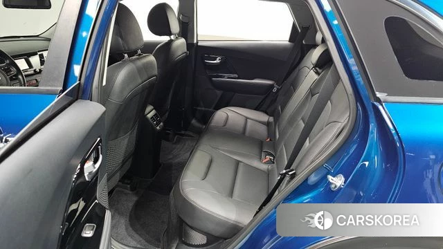 Kia Niro id 3796021 из Кореи 10