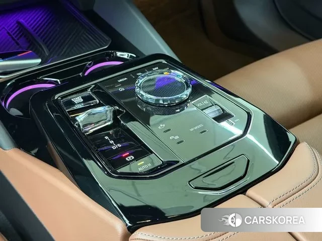 BMW 5 Series (G60) id 3543988 из Кореи 10