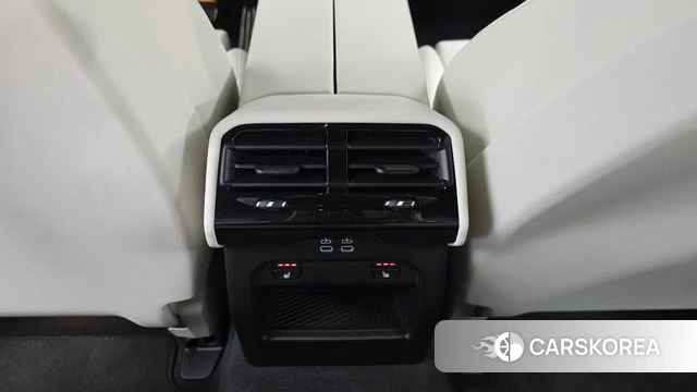 BMW 5 Series (G60) id 4194331 из Кореи 10