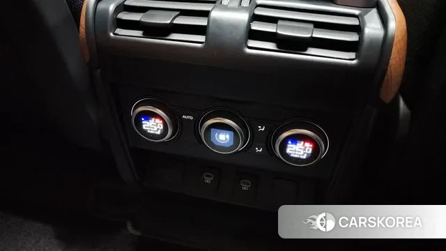 Land Rover Defender (L663) id 3533446 из Кореи 10