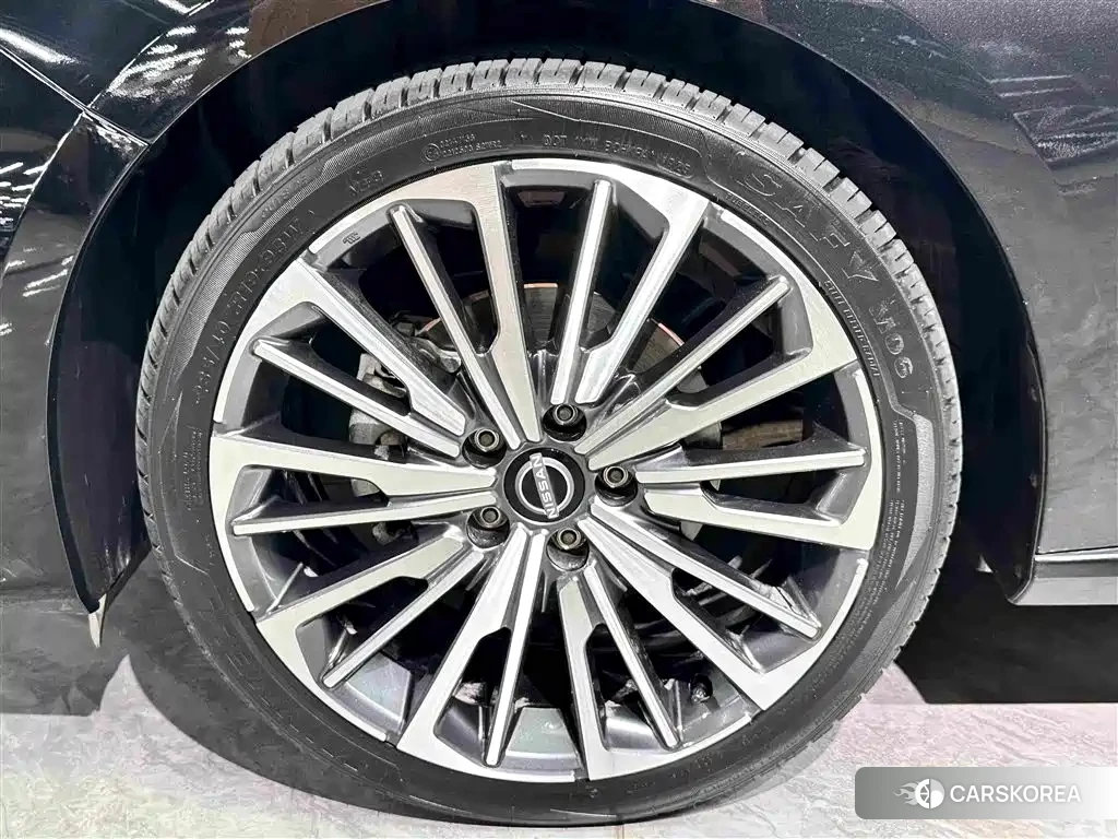 Nissan Altima id 4548367 из Китая 10