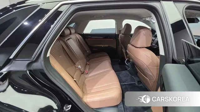 Hyundai Grandeur (GN7) id 3576671 из Кореи 10