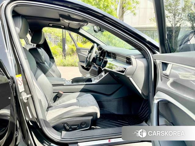 Audi A6L id 4278827 из Китая 10