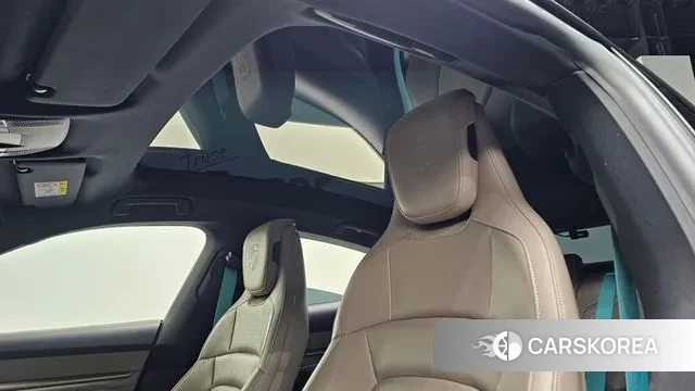 Porsche Taycan id 3721832 из Кореи 10