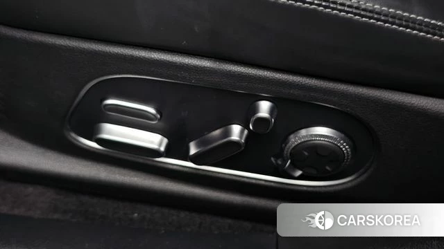 Genesis G90 (RS4) id 4720620 из Кореи 10