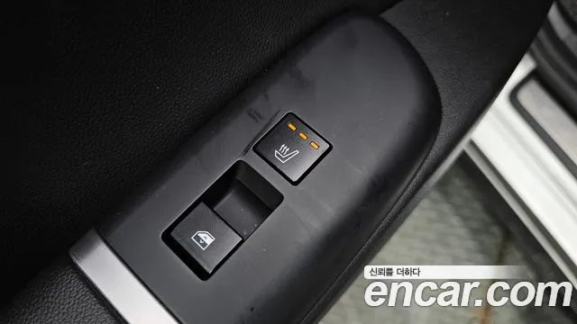 Hyundai Grandeur (GN7) id 2739287 из Кореи 10