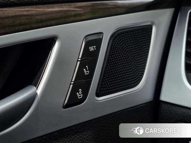 Genesis G80 id 4496923 из Кореи 10