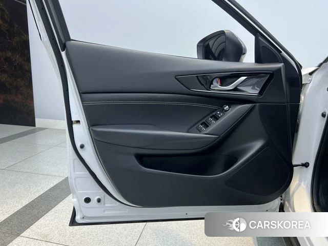Mazda CX-4 id 4298399 из Китая 10