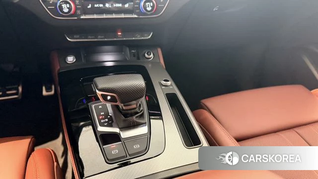 Audi Q5L id 4300777 из Китая 10