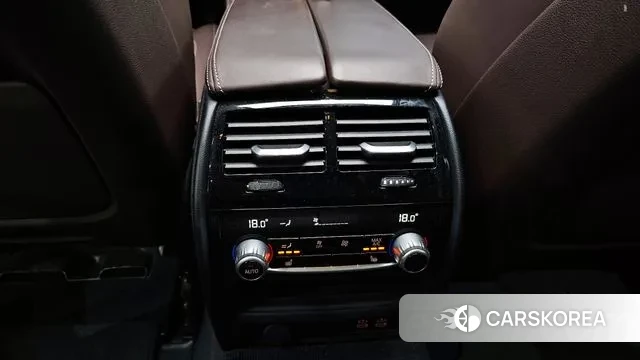 BMW 5 Series (G30) id 3279427 из Кореи 10