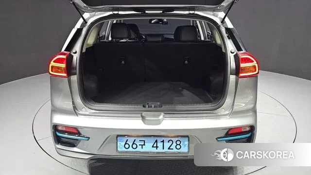 Kia Niro EV id 3508921 из Кореи 10